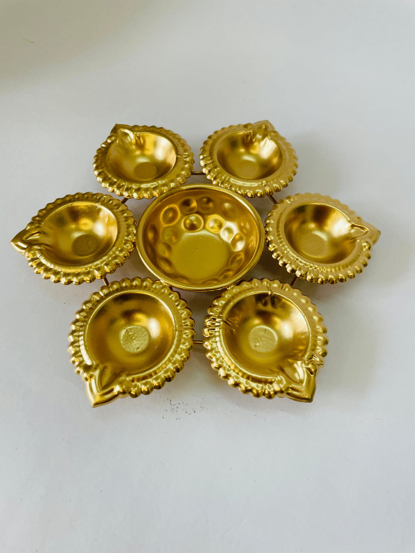 7-Inch Metal Urli with Diyas – For Festive Décor & Pooja