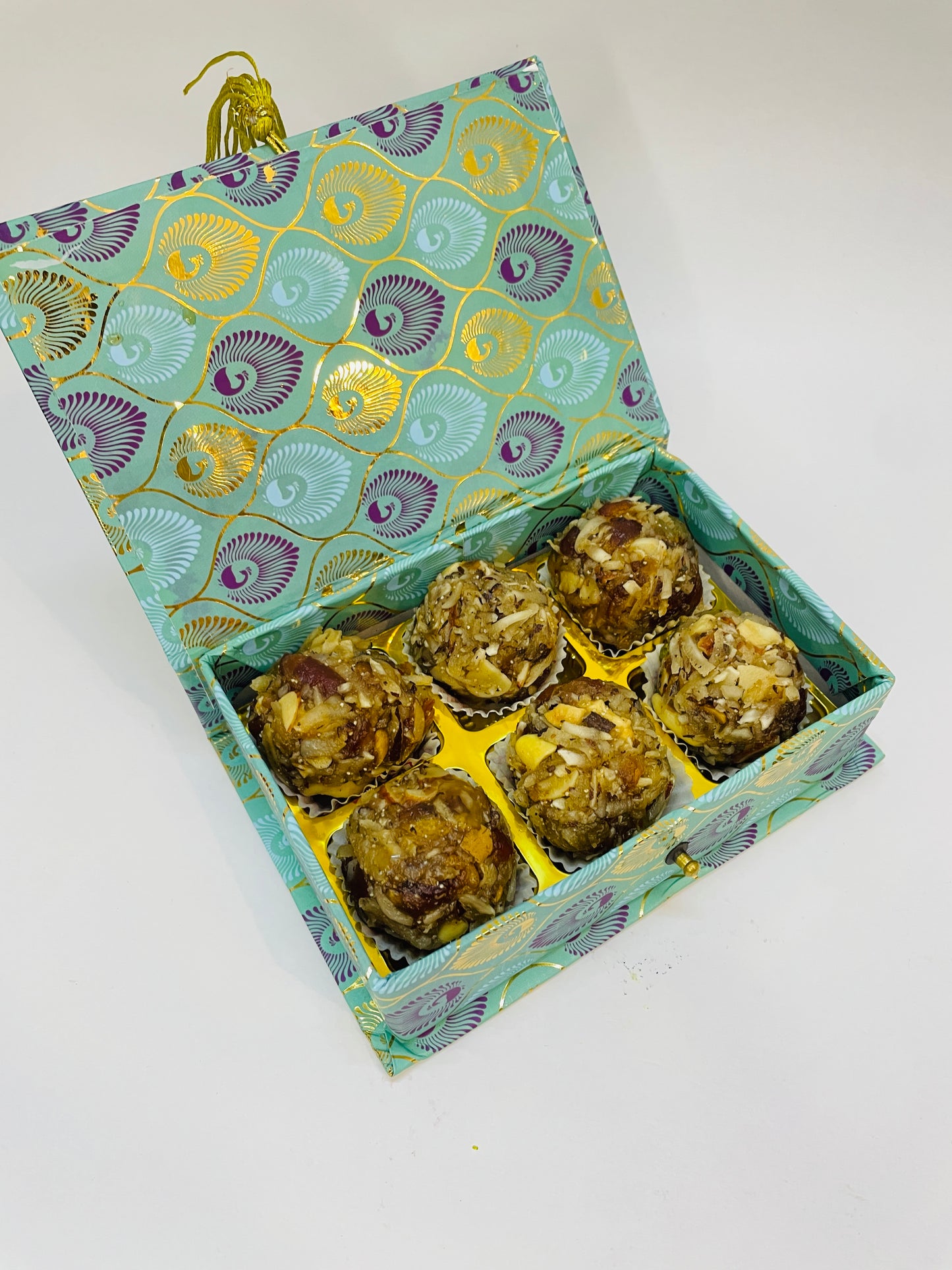 Shubh Aagman Premium Festive Gift Box