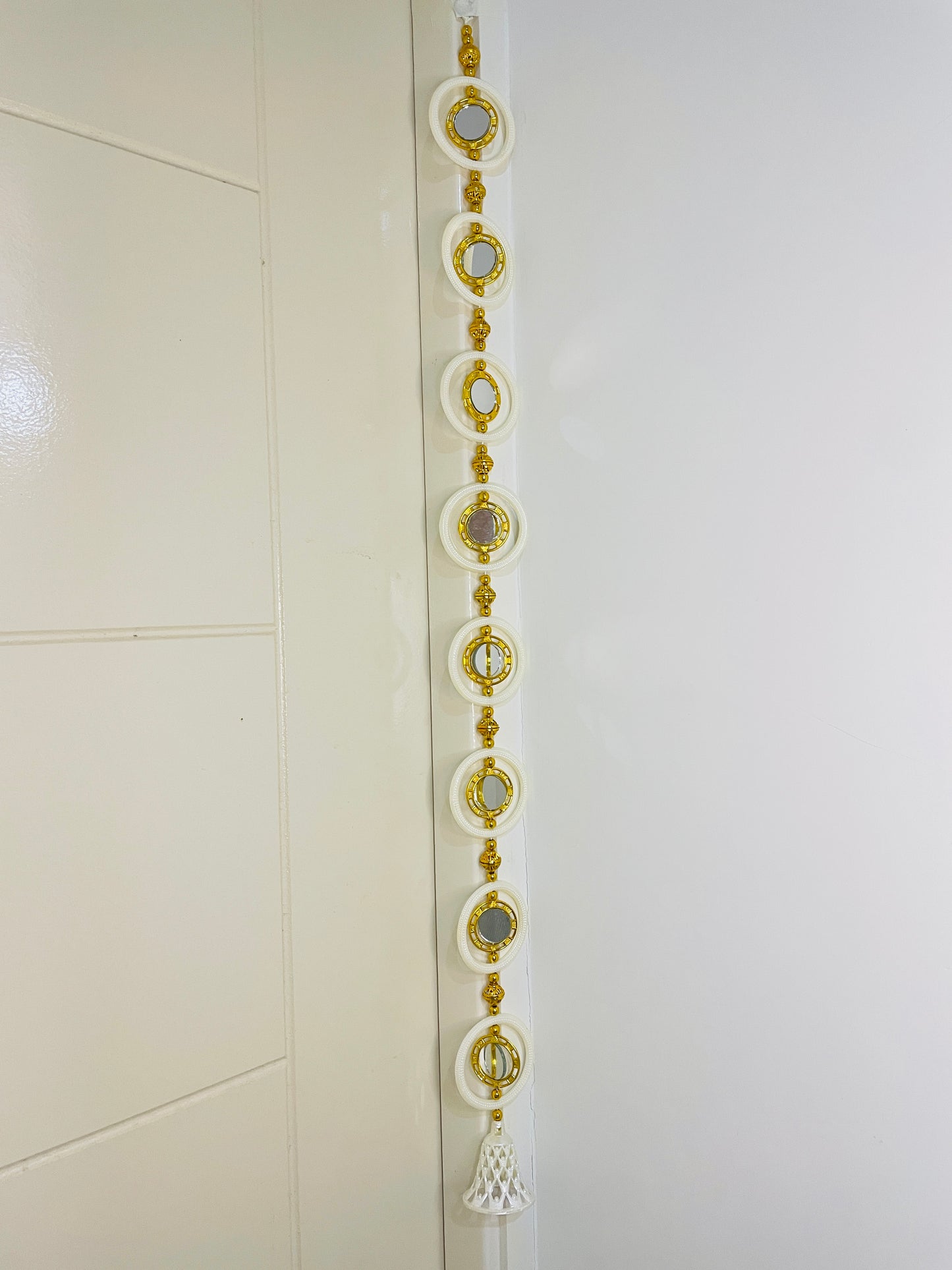 Premium Divine Mirror Ladi – White & Gold (3 ft 3 in / 99 cm)
