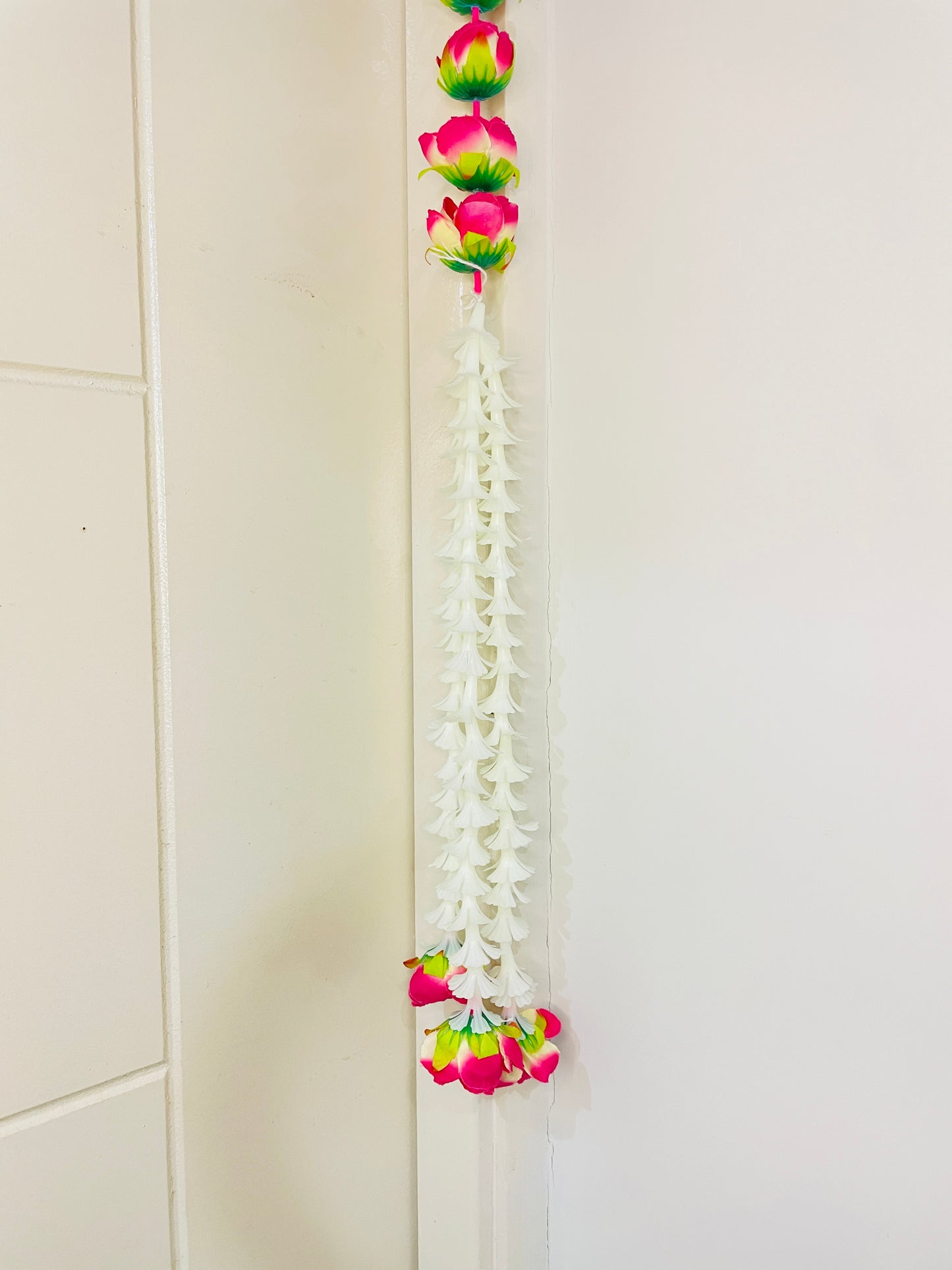 Peonies Decorative Ladi – 3 Feet (91 cm)