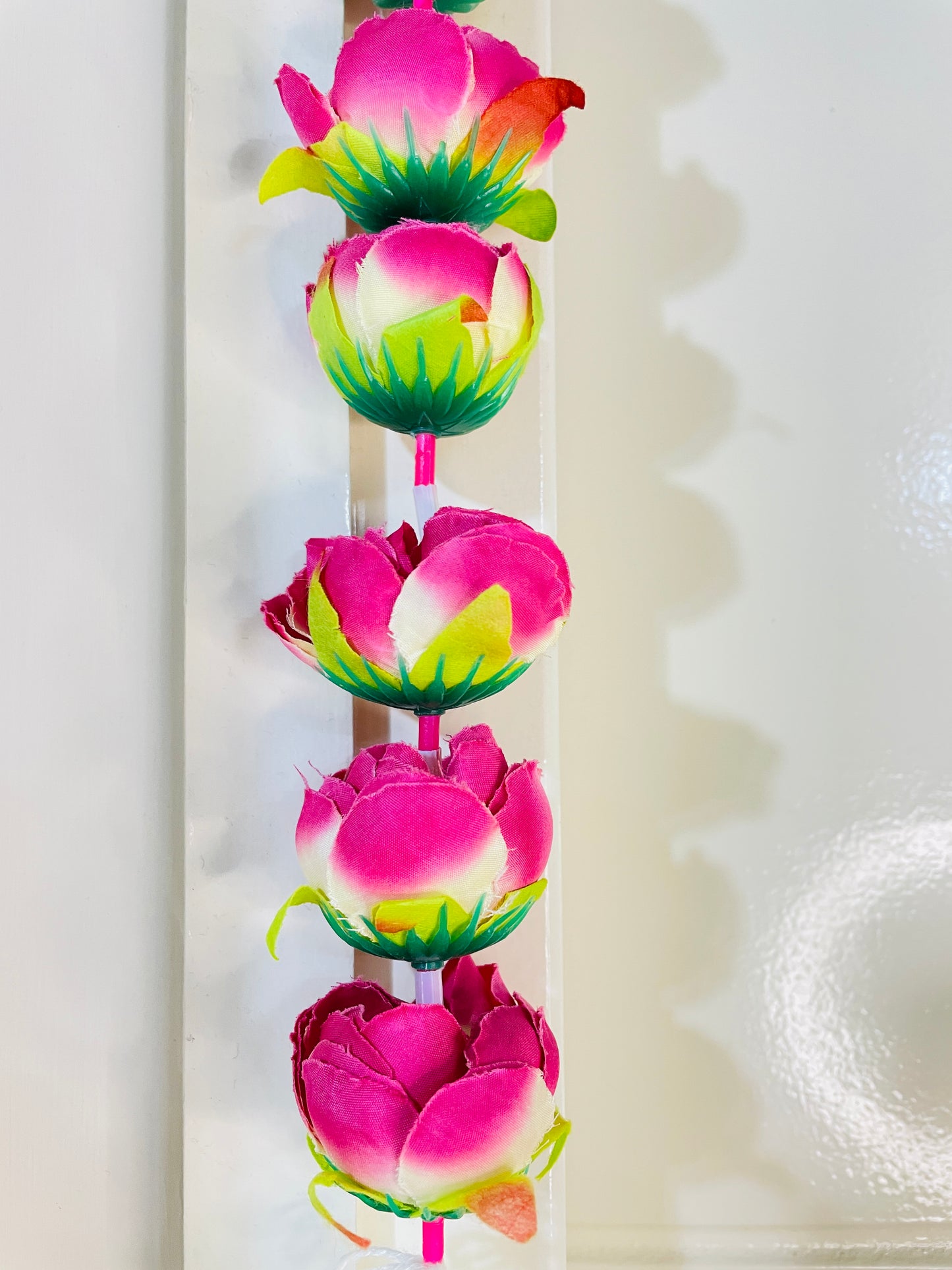 Peonies Decorative Ladi – 3 Feet (91 cm)