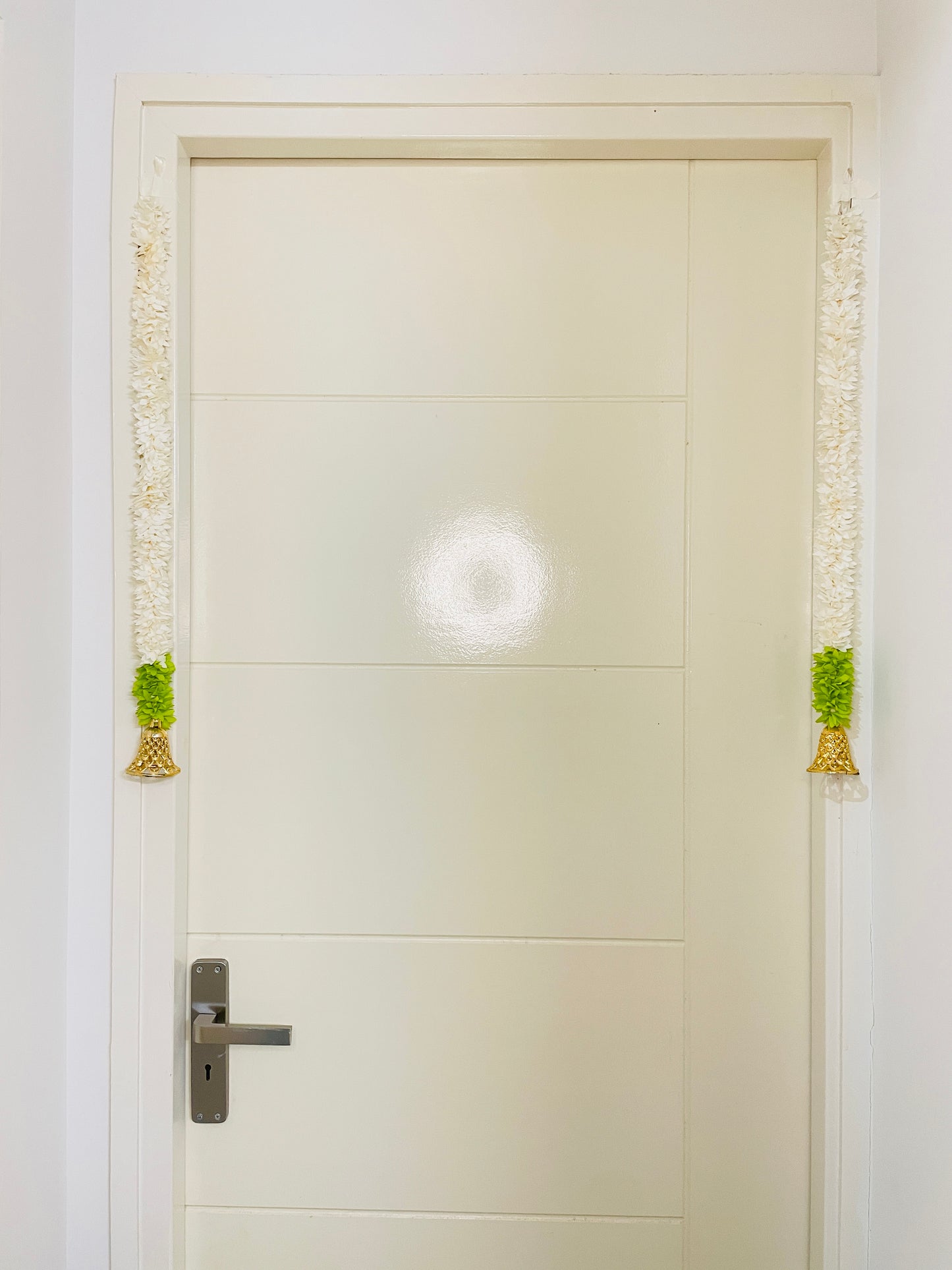 White Floral Ladi with Bell